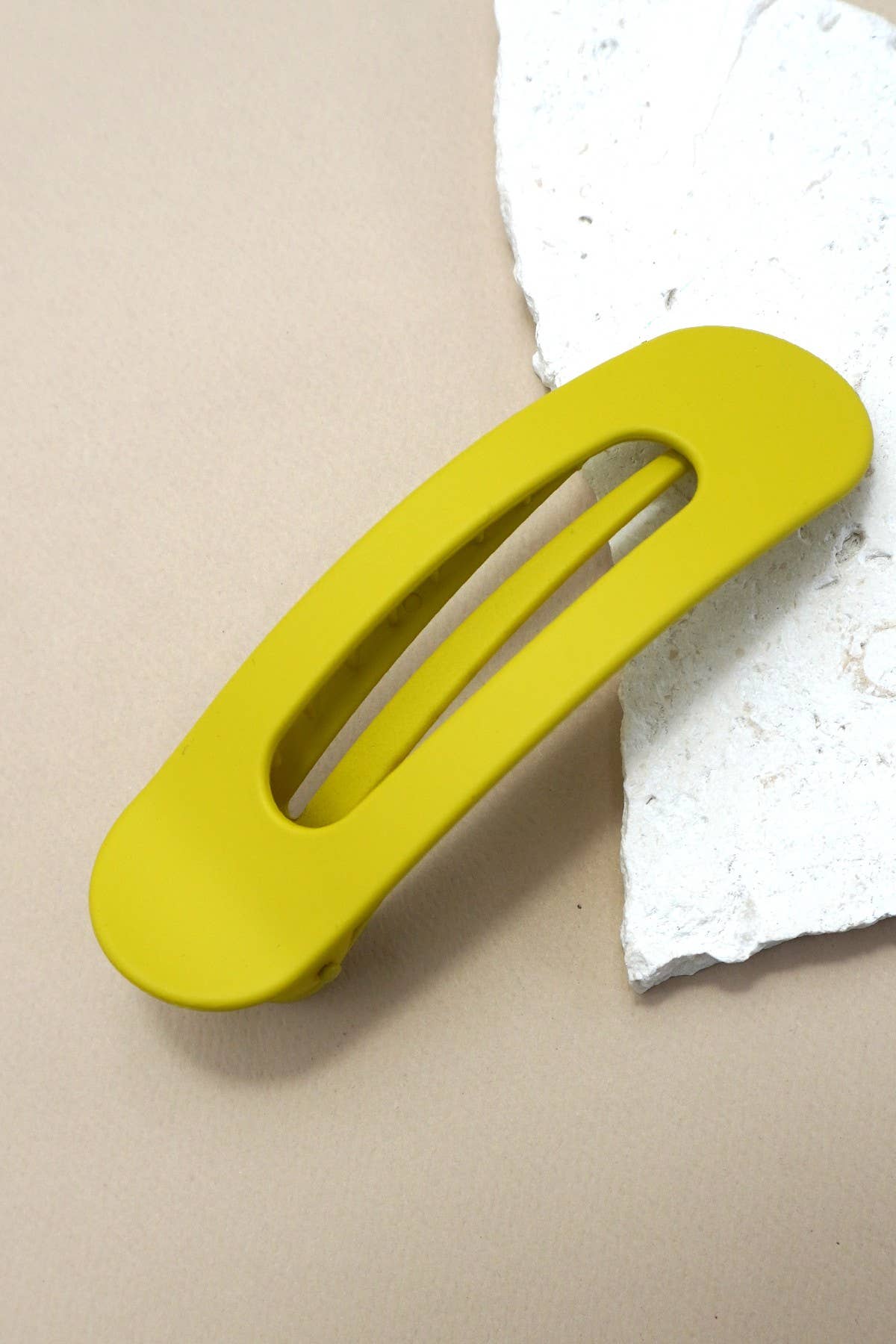 
                  
                    Long Flat Oval Hair Claw
                  
                