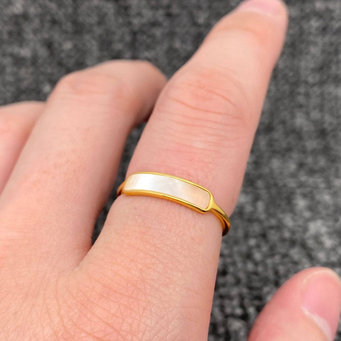 
                  
                    Curved Shell Bar Fine Ring
                  
                