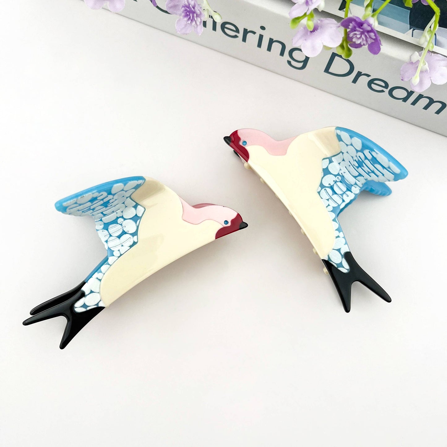 
                  
                    Blue Swallow Hair Claw
                  
                