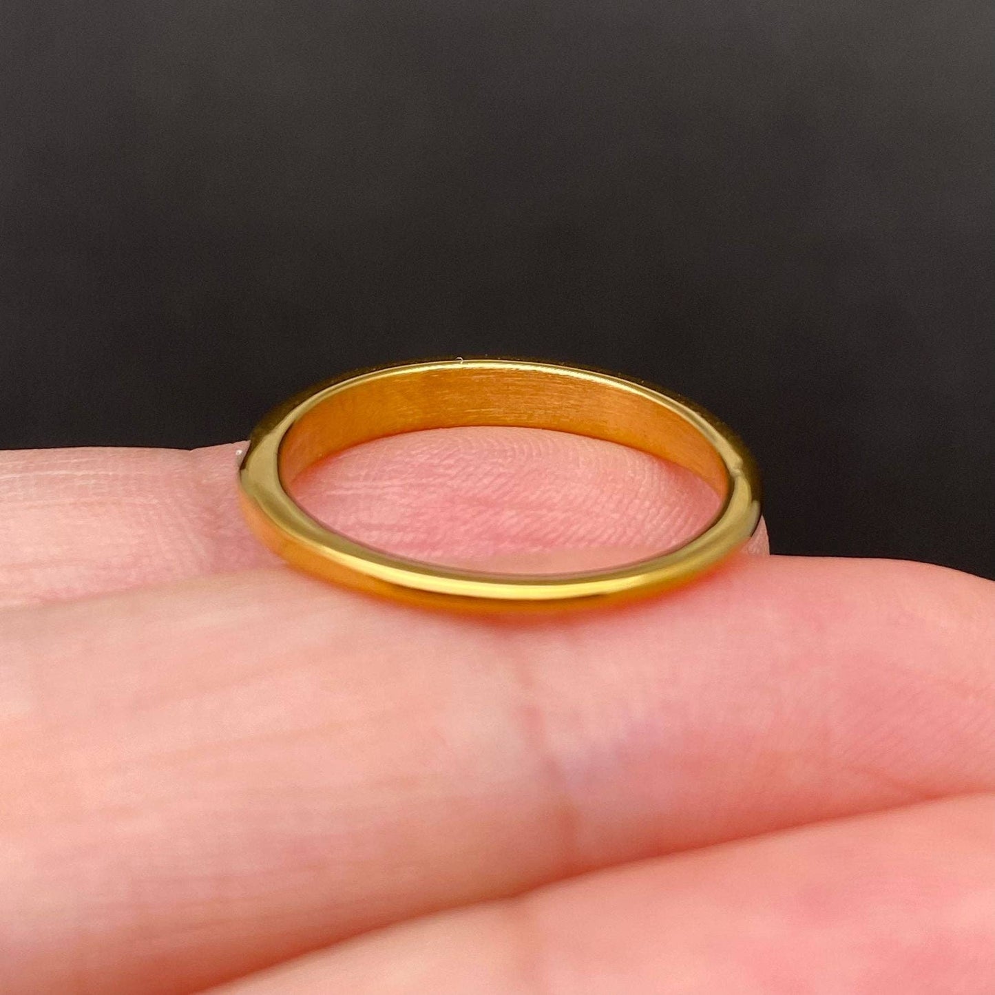 
                  
                    Colored Zircons Inlaid Star Ring
                  
                