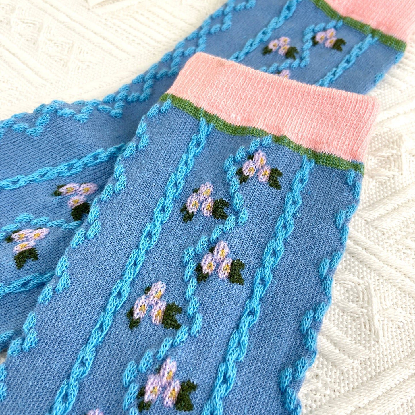 
                  
                    Sweetheart Vintage Floral Socks
                  
                