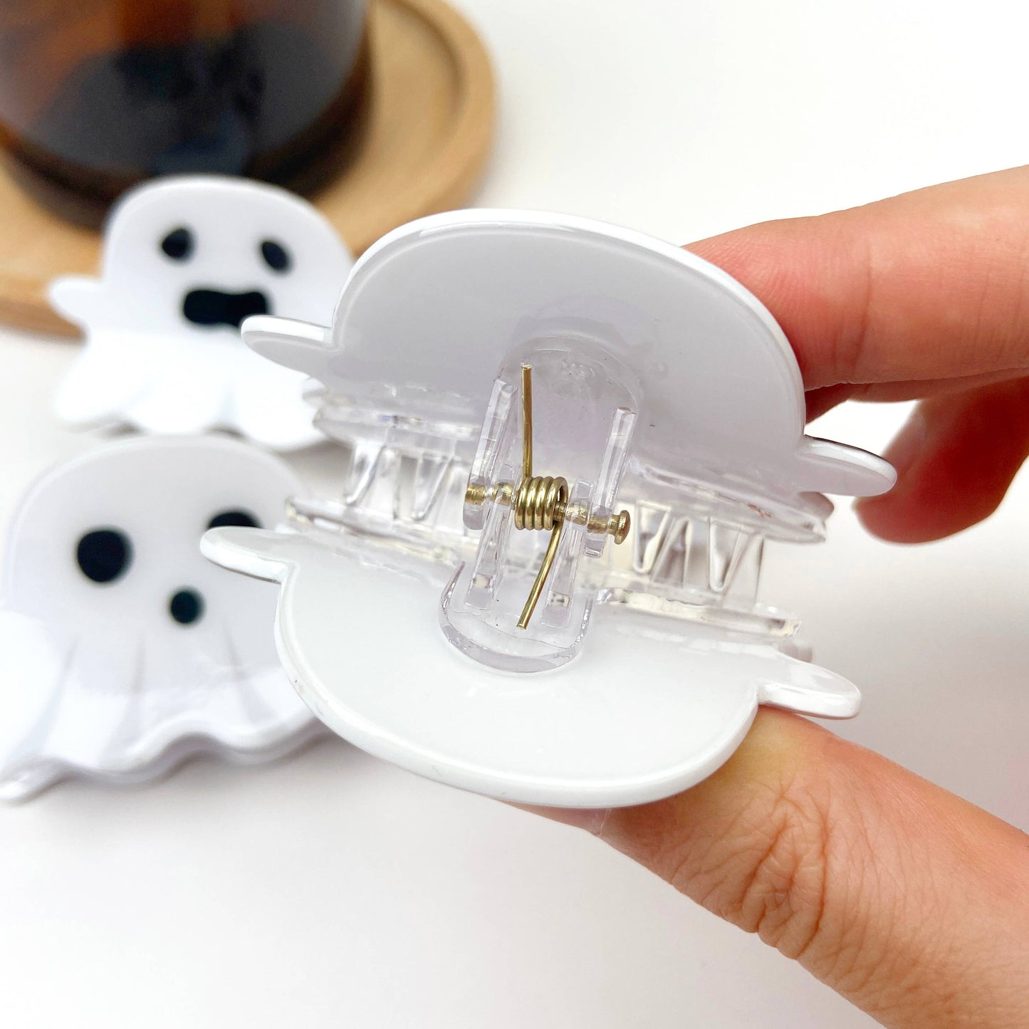 
                  
                    Mattte White Ghost Hair Claw
                  
                