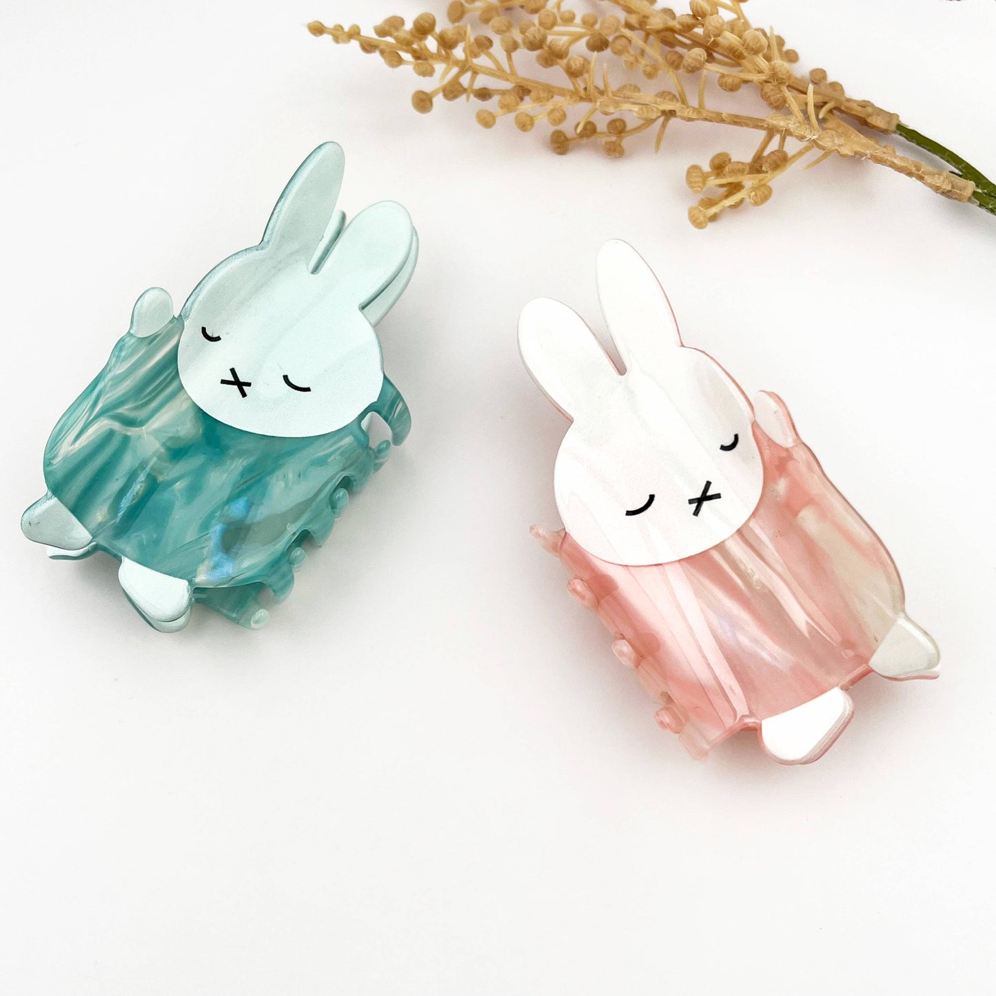 
                  
                    Slumber Bunny Hair Claw
                  
                