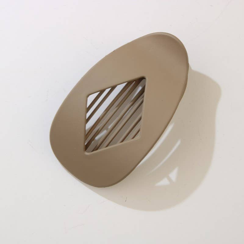 
                  
                    Diamond Cut Out Flat Oval Hair Claw
                  
                