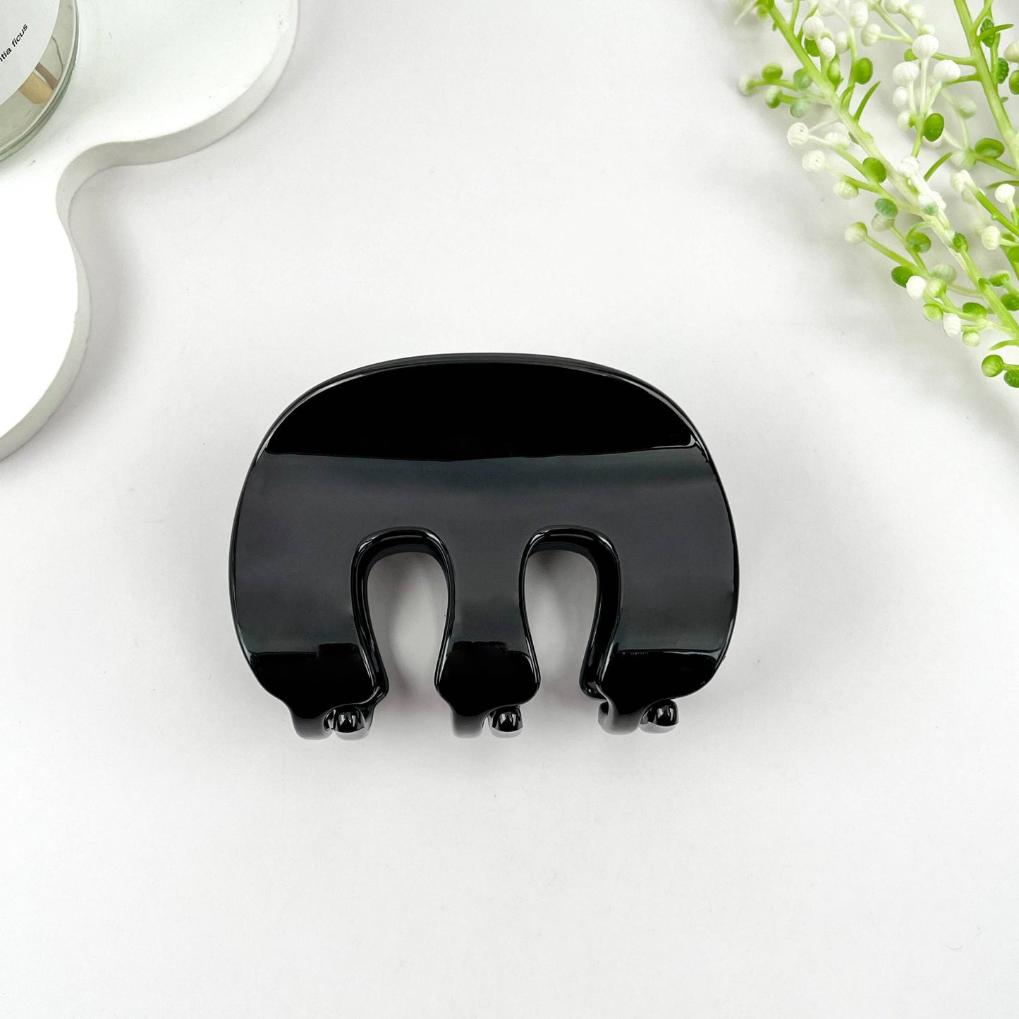 
                  
                    Modern Made Simple Hair Claw
                  
                