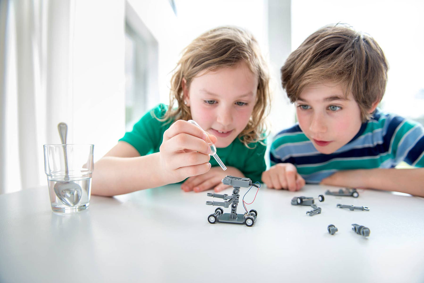 
                  
                    Salt-Powered Robot | Green Science STEM Toy
                  
                