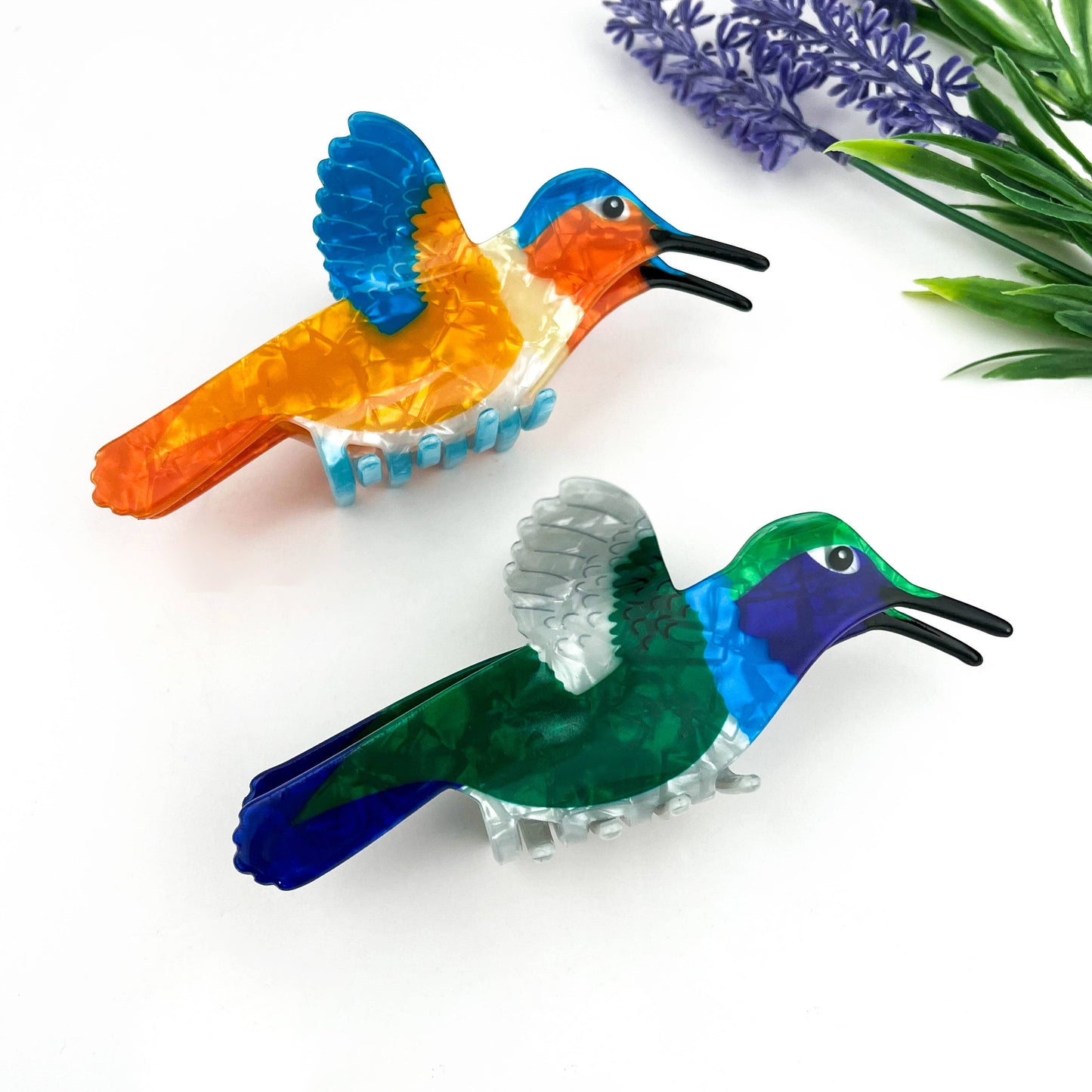
                  
                    Bird Hair Claws
                  
                