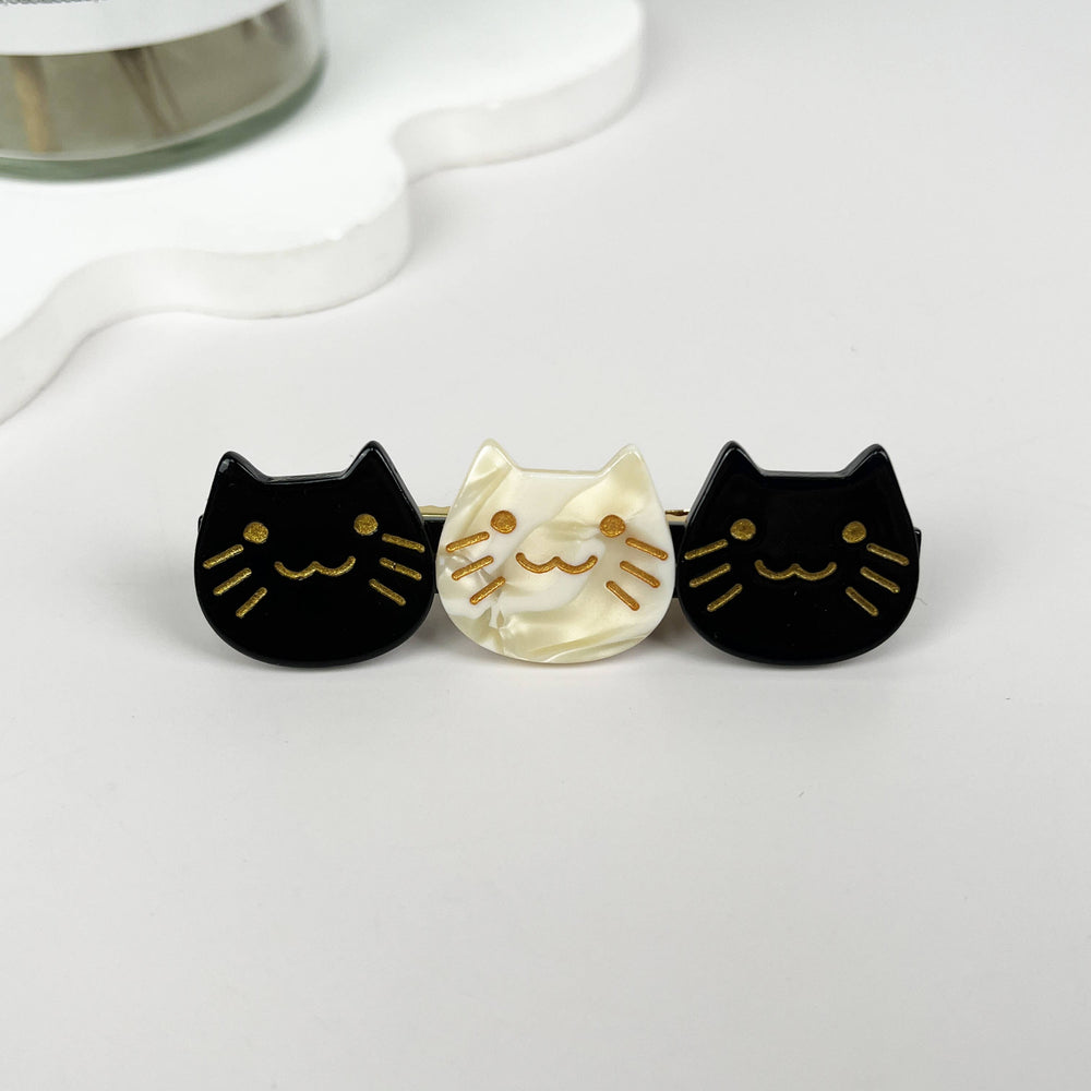 
                  
                    Retro Cats Duckbill Hair Clip
                  
                
