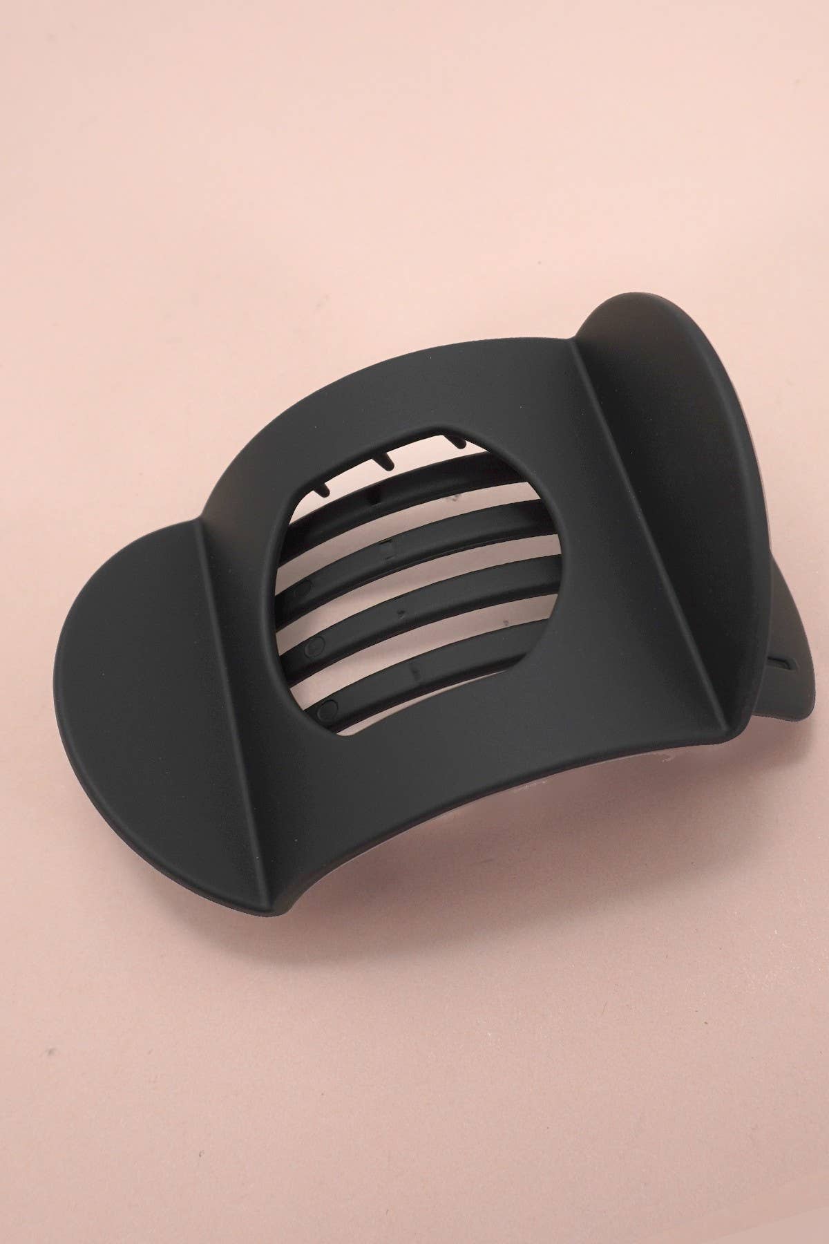 
                  
                    Matte Lay Flat Hair Claw
                  
                