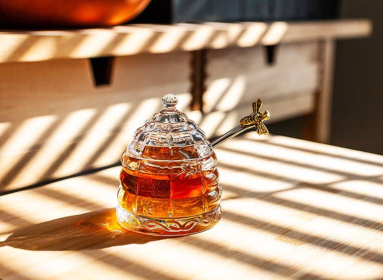 
                  
                    Lidded Beehive Honey Pot
                  
                