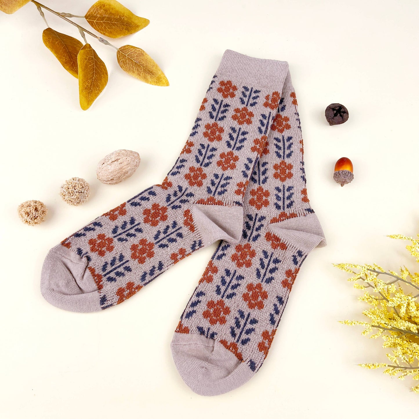 
                  
                    Combed Cotton British Retro Flowers Socks
                  
                