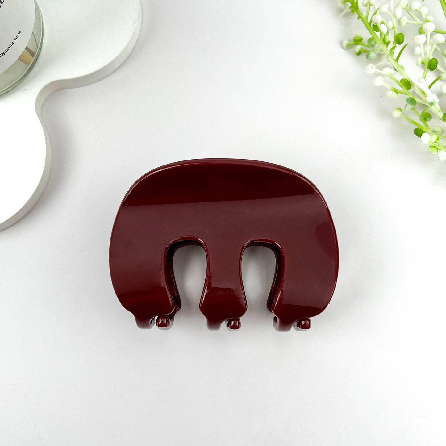 
                  
                    Modern Made Simple Hair Claw
                  
                