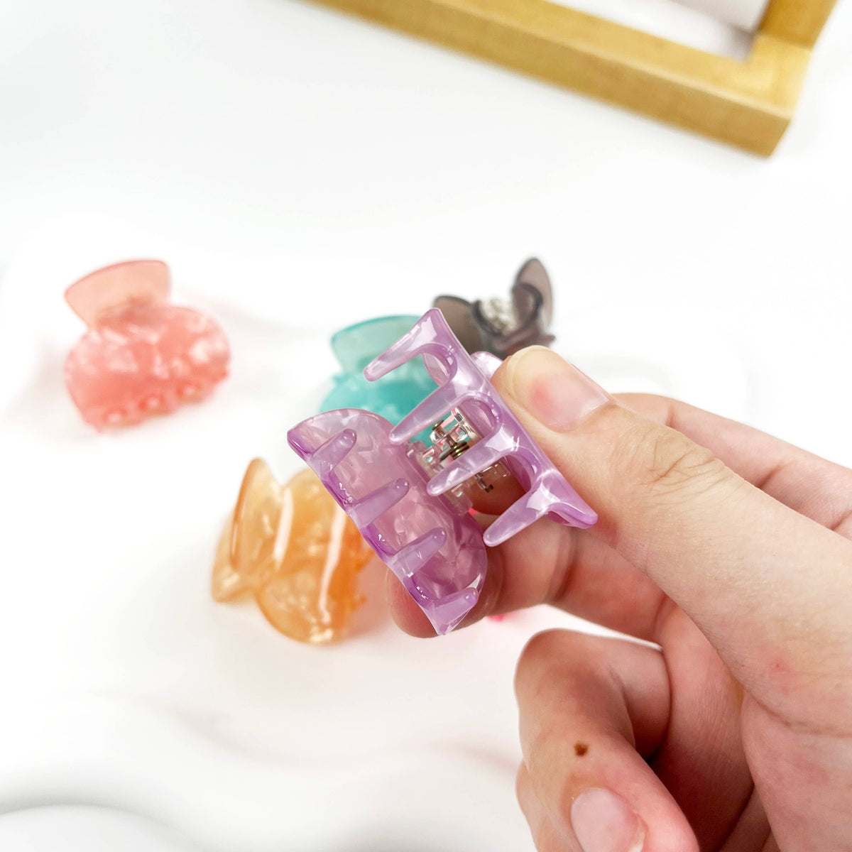 
                  
                    Colorful Pearly Mini Hair Claws
                  
                
