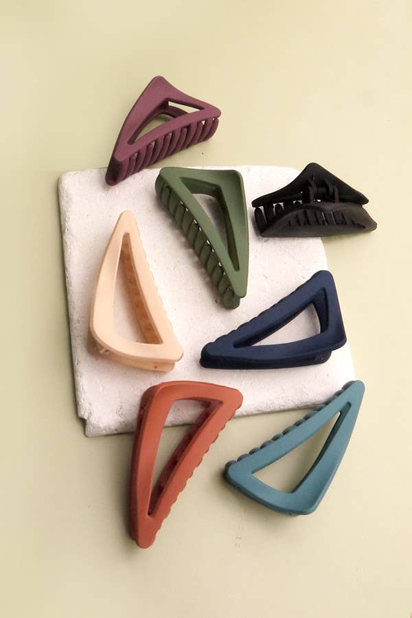 Matte Triangle Hair Claw