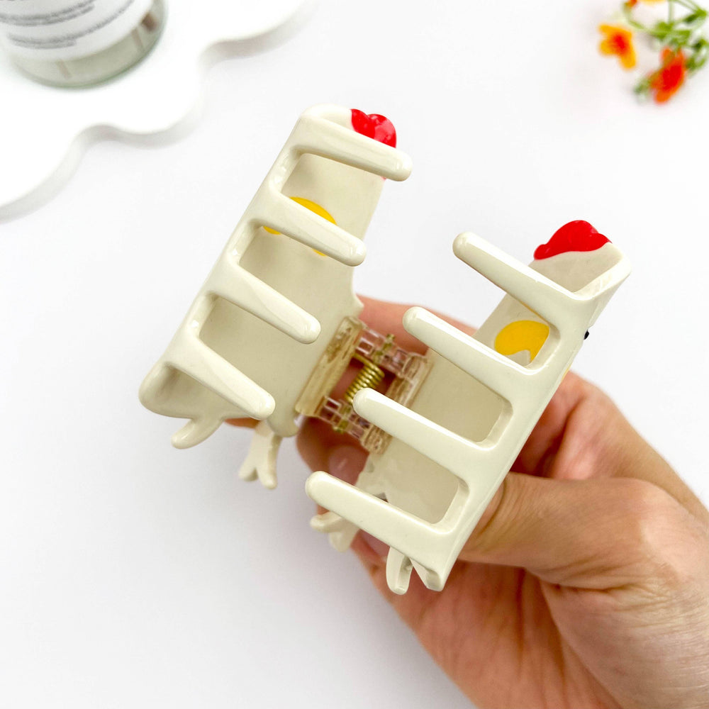 
                  
                    Wes's Walrus Hair Claw
                  
                