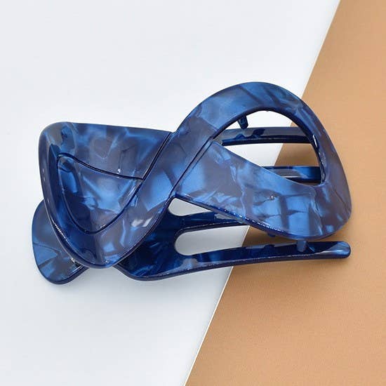 
                  
                    Lay Flat Infinity Hair Claw
                  
                
