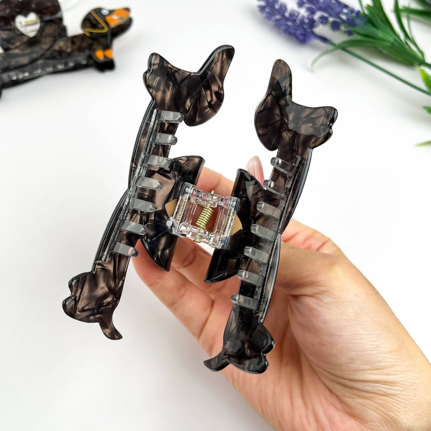 
                  
                    Heart Dachshund Acetate Hair Claw
                  
                