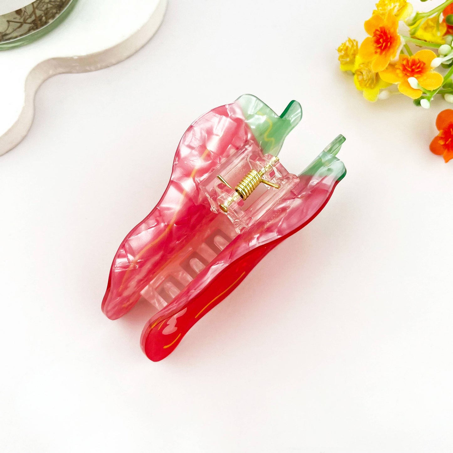 
                  
                    Chili Pepper Hair Claw
                  
                
