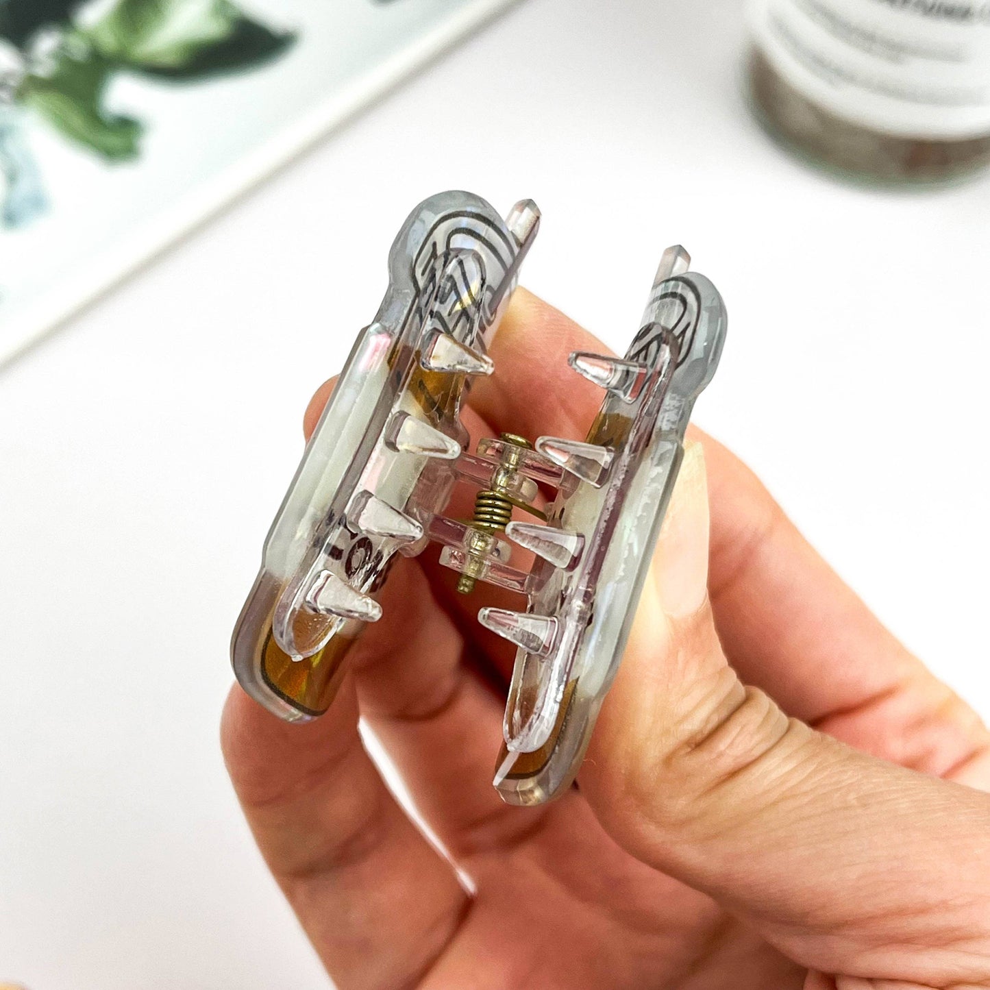 
                  
                    Mini Food: Mini Hair Claws
                  
                