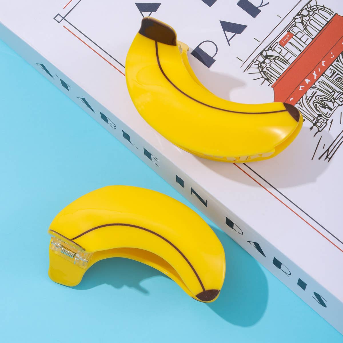 
                  
                    Banana Hair Claw
                  
                