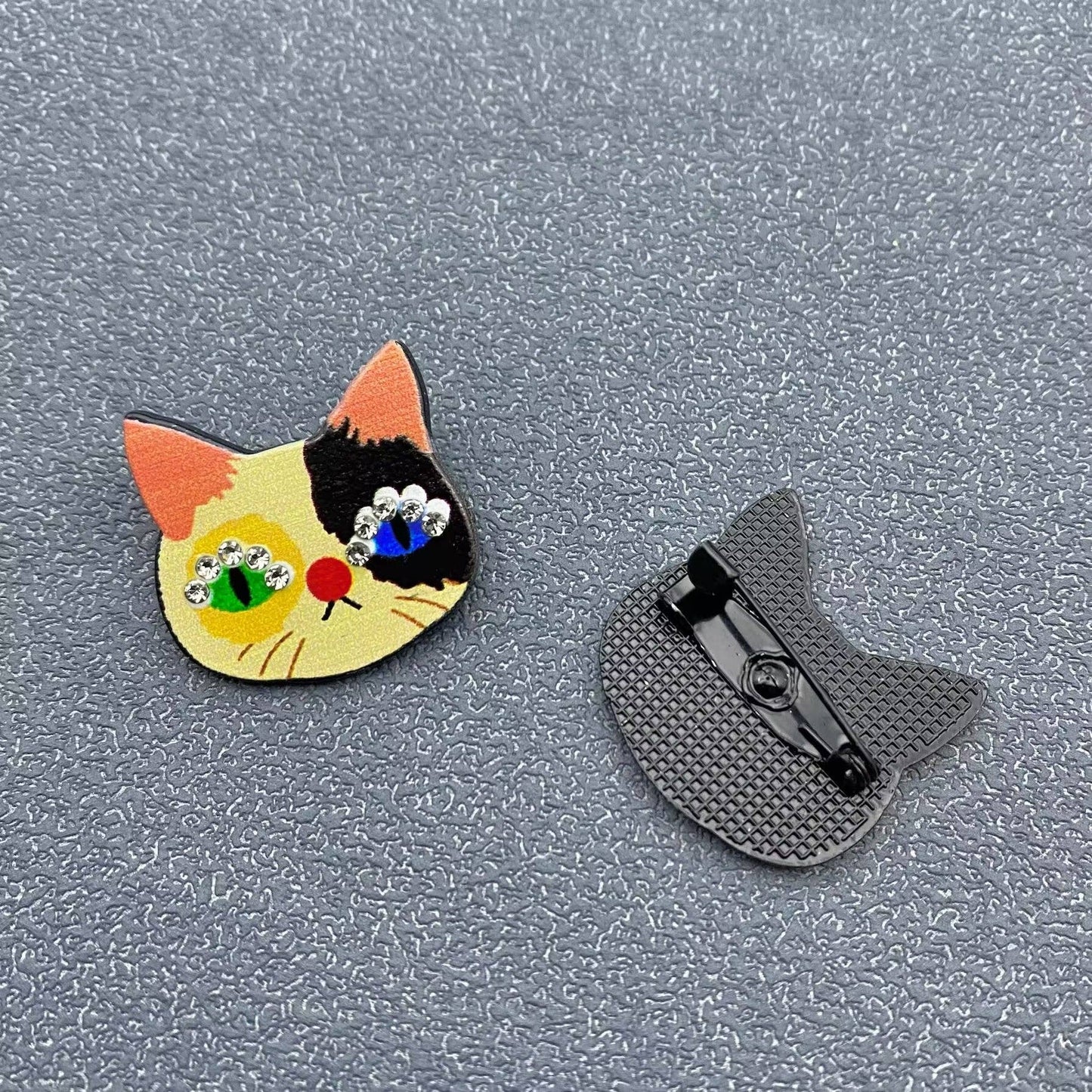 
                  
                    Colorful Cat Brooch
                  
                