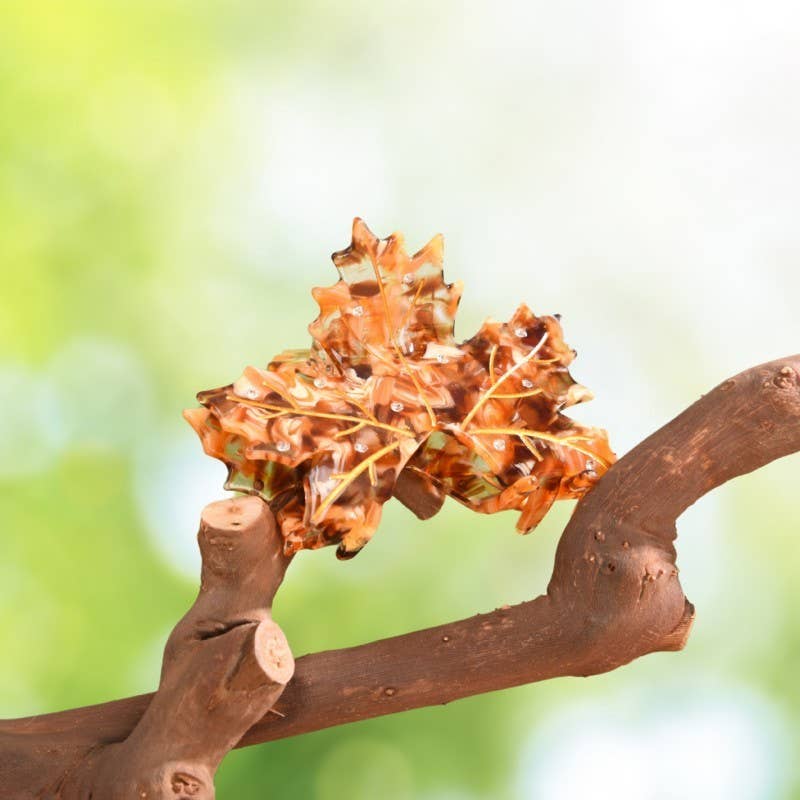 
                  
                    Maple Leaf Hair Claw
                  
                