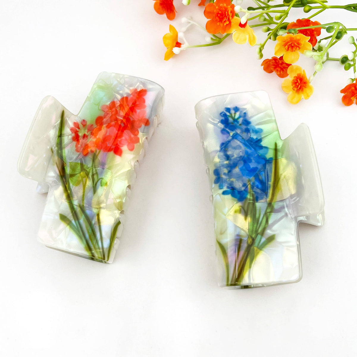 
                  
                    Pearly Floral Classic Rectangle Hair Claw
                  
                