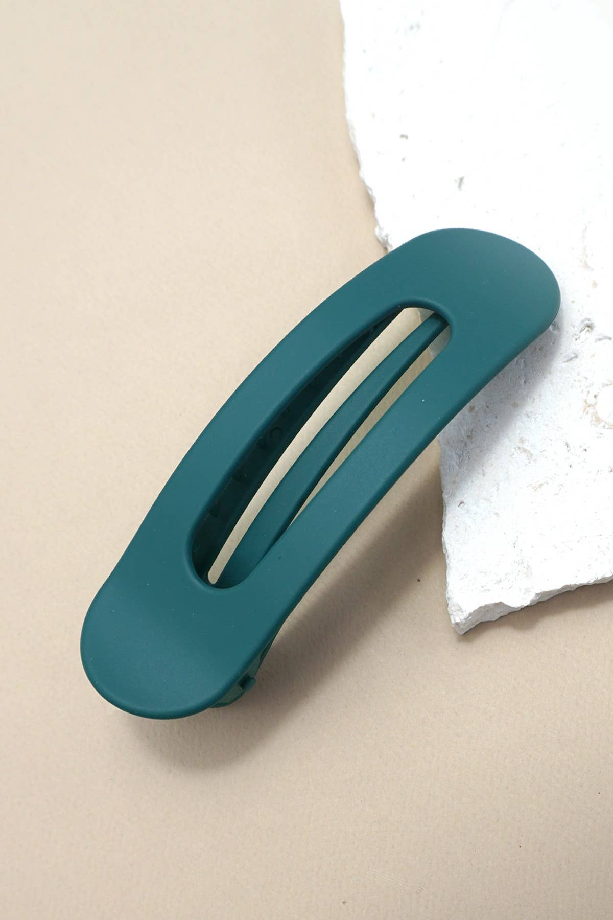 
                  
                    Long Flat Oval Hair Claw
                  
                