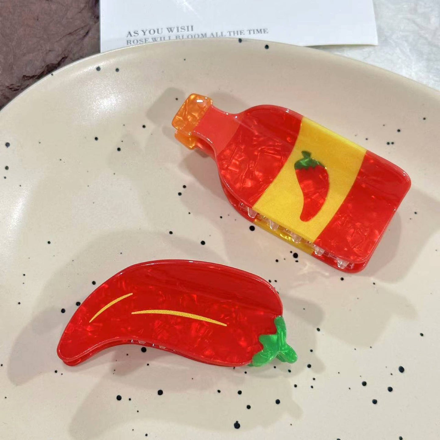 
                  
                    Chili + Dog Hair Claw
                  
                