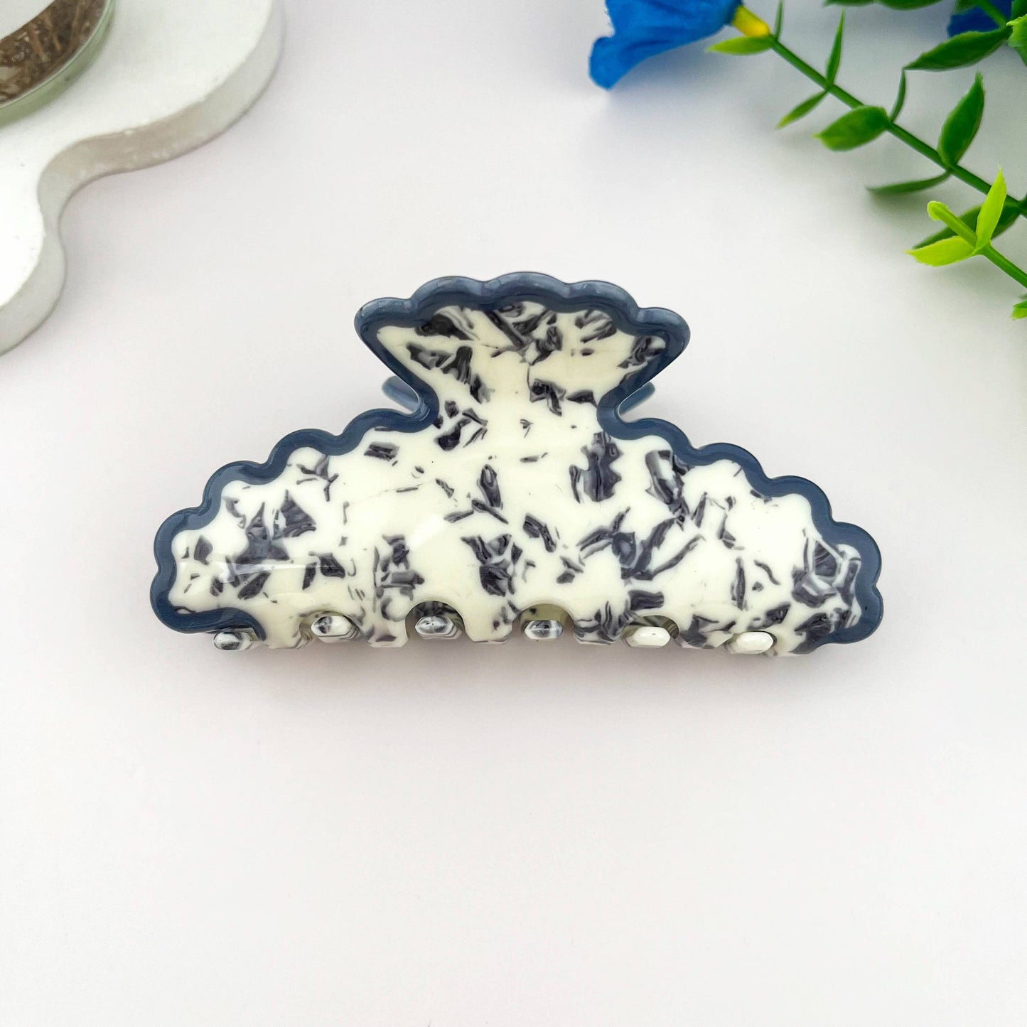 
                  
                    Terrazzo in Blue Scalloped Hair Claw
                  
                