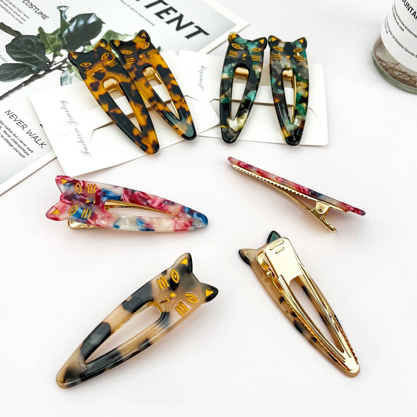 
                  
                    Cat Alligator Hair Clips
                  
                