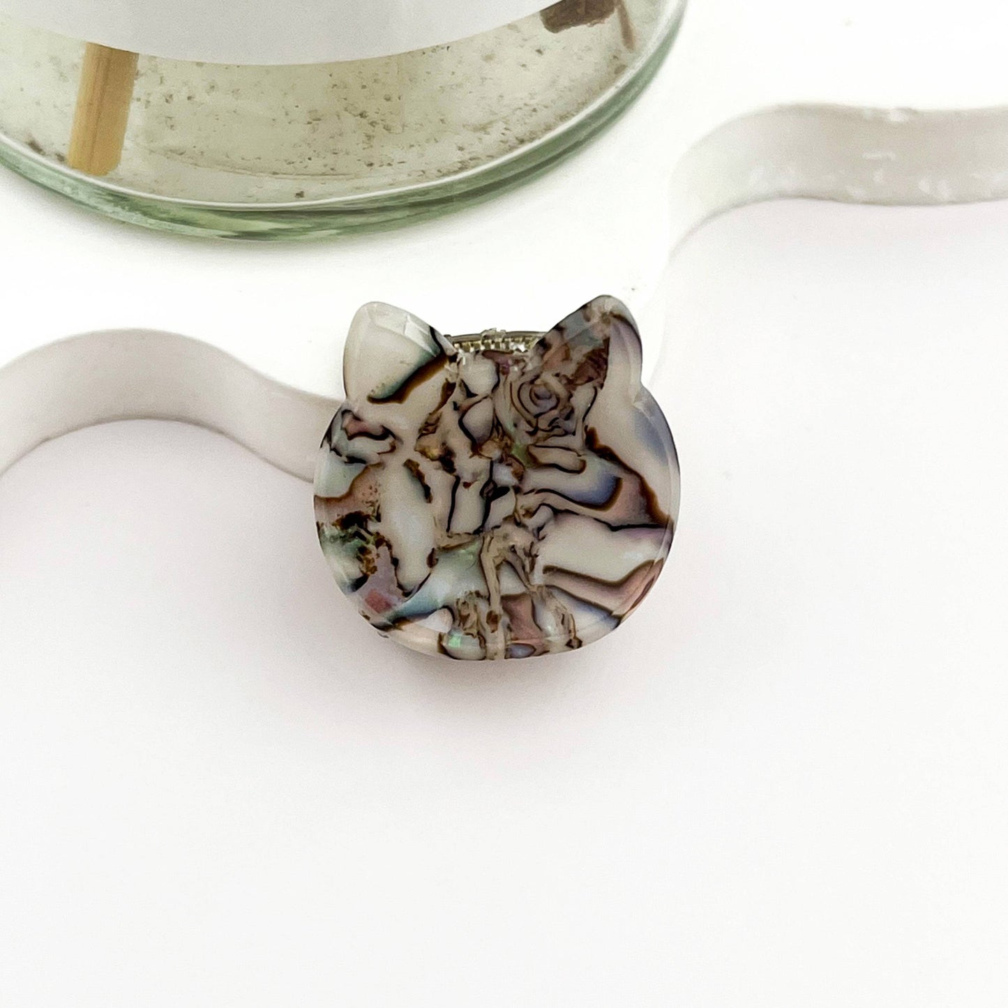 
                  
                    Mini Cat Claw
                  
                