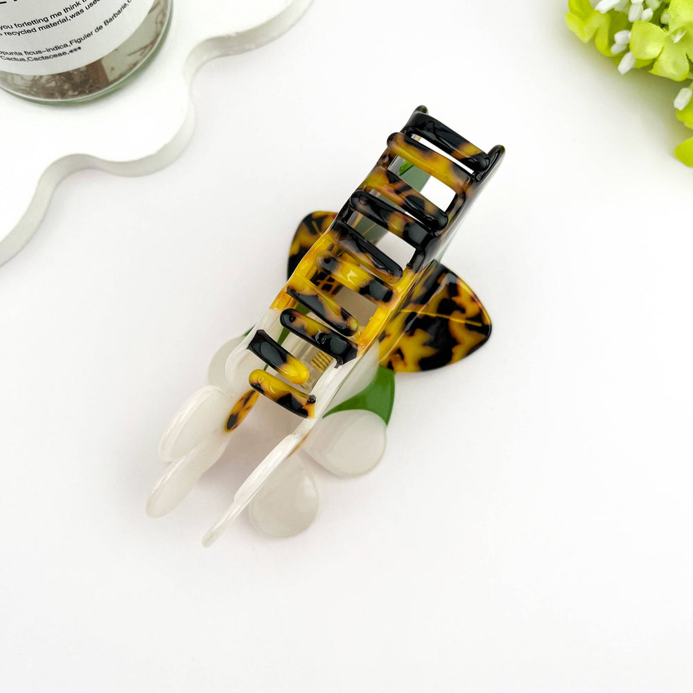 
                  
                    Autumnal Daisy Hair Claw
                  
                