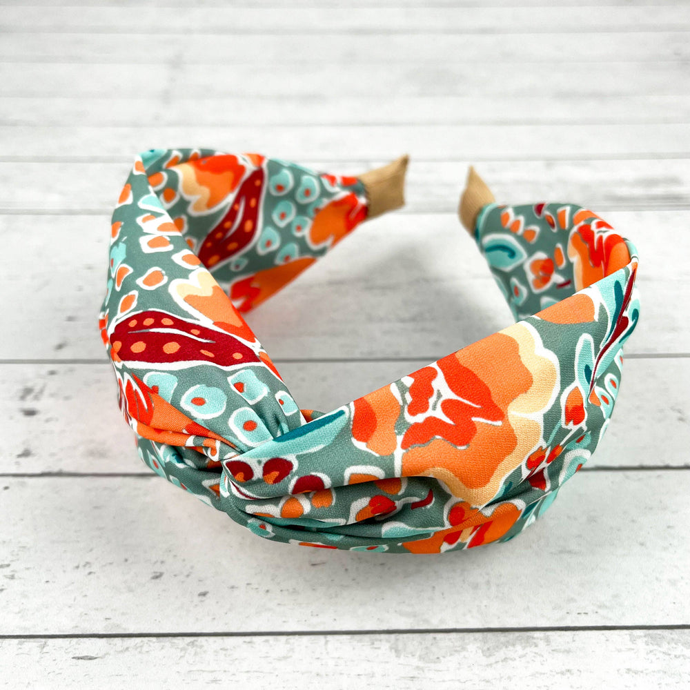 
                  
                    Chiffon Floral Painting Twist Top Headband
                  
                