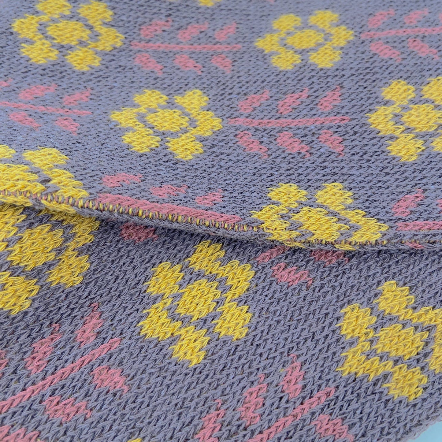 
                  
                    Combed Cotton British Retro Flowers Socks
                  
                