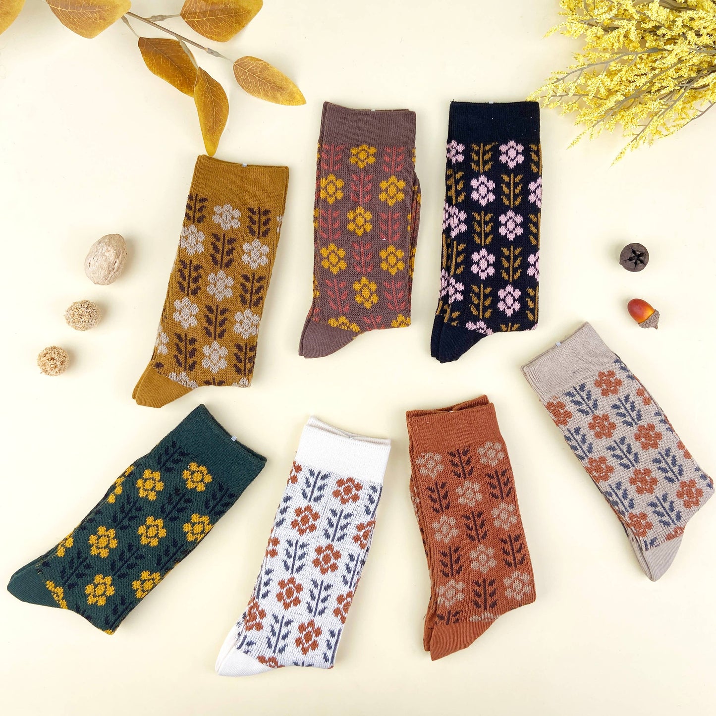 
                  
                    Combed Cotton British Retro Flowers Socks
                  
                