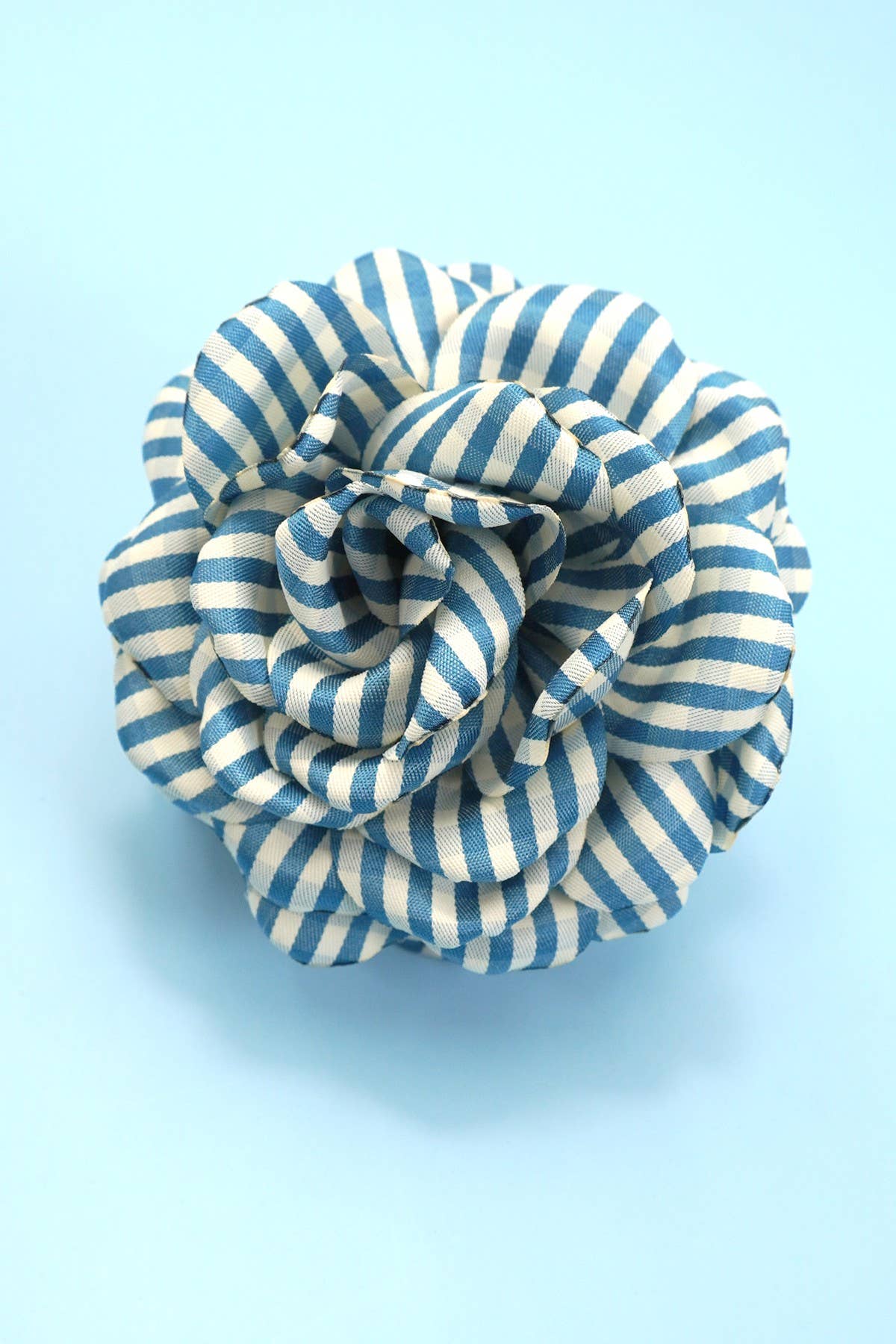 
                  
                    Gingham Flowers Fabric Hair Claws
                  
                