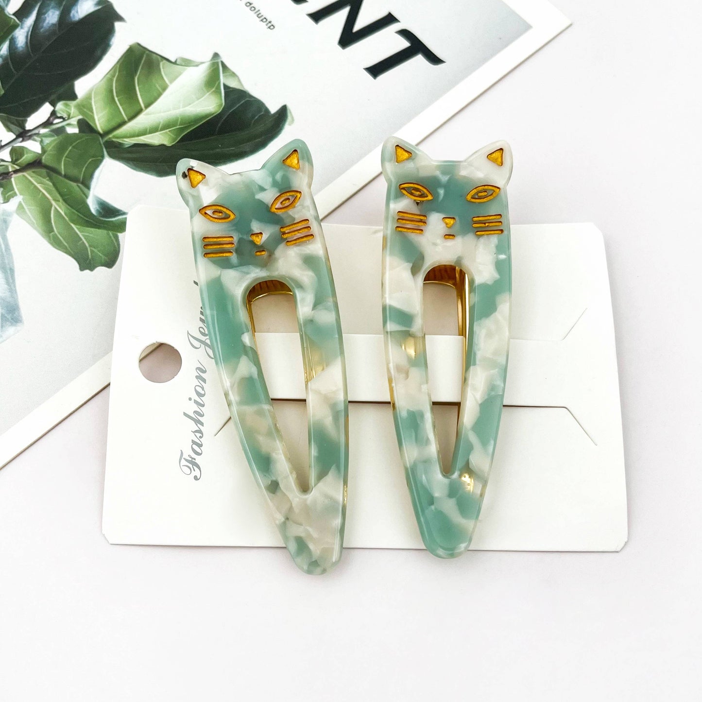 
                  
                    Cat Alligator Hair Clips
                  
                
