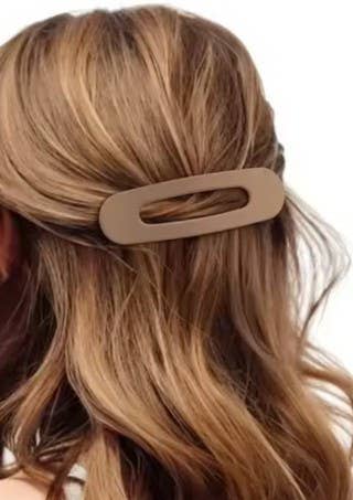 
                  
                    Long Flat Oval Hair Claw
                  
                