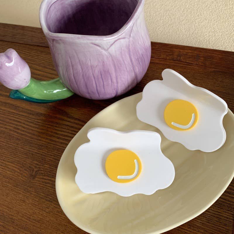 
                  
                    Fried Egg Hair Claw
                  
                
