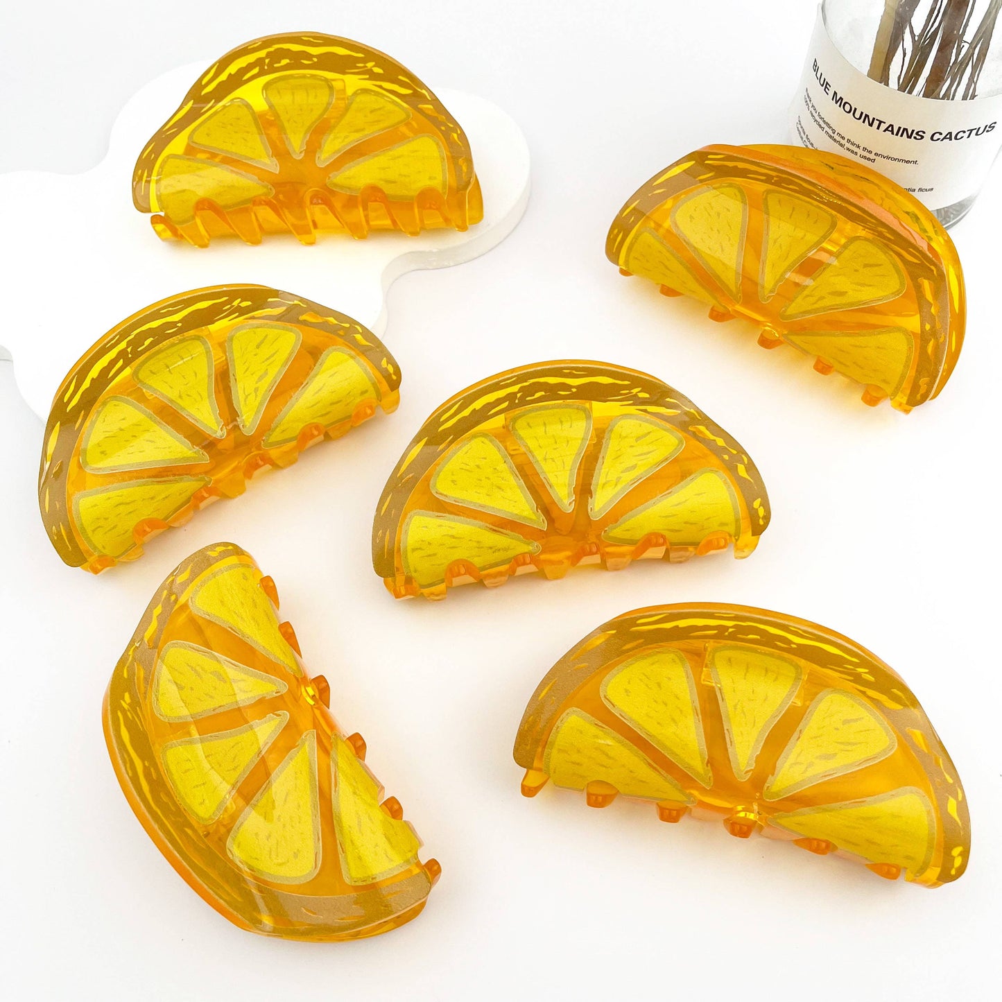 
                  
                    Sweet Orange Hair Claw
                  
                