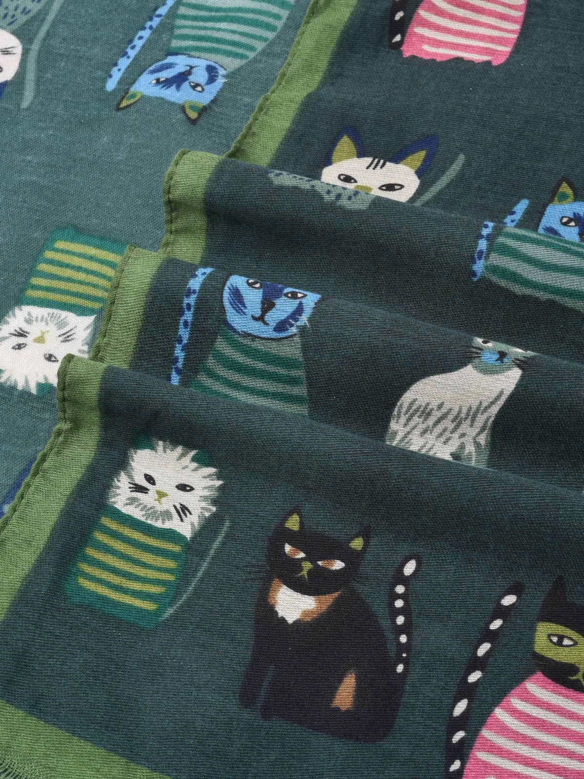 
                  
                    Illustrative Cat Pattern Scarf
                  
                