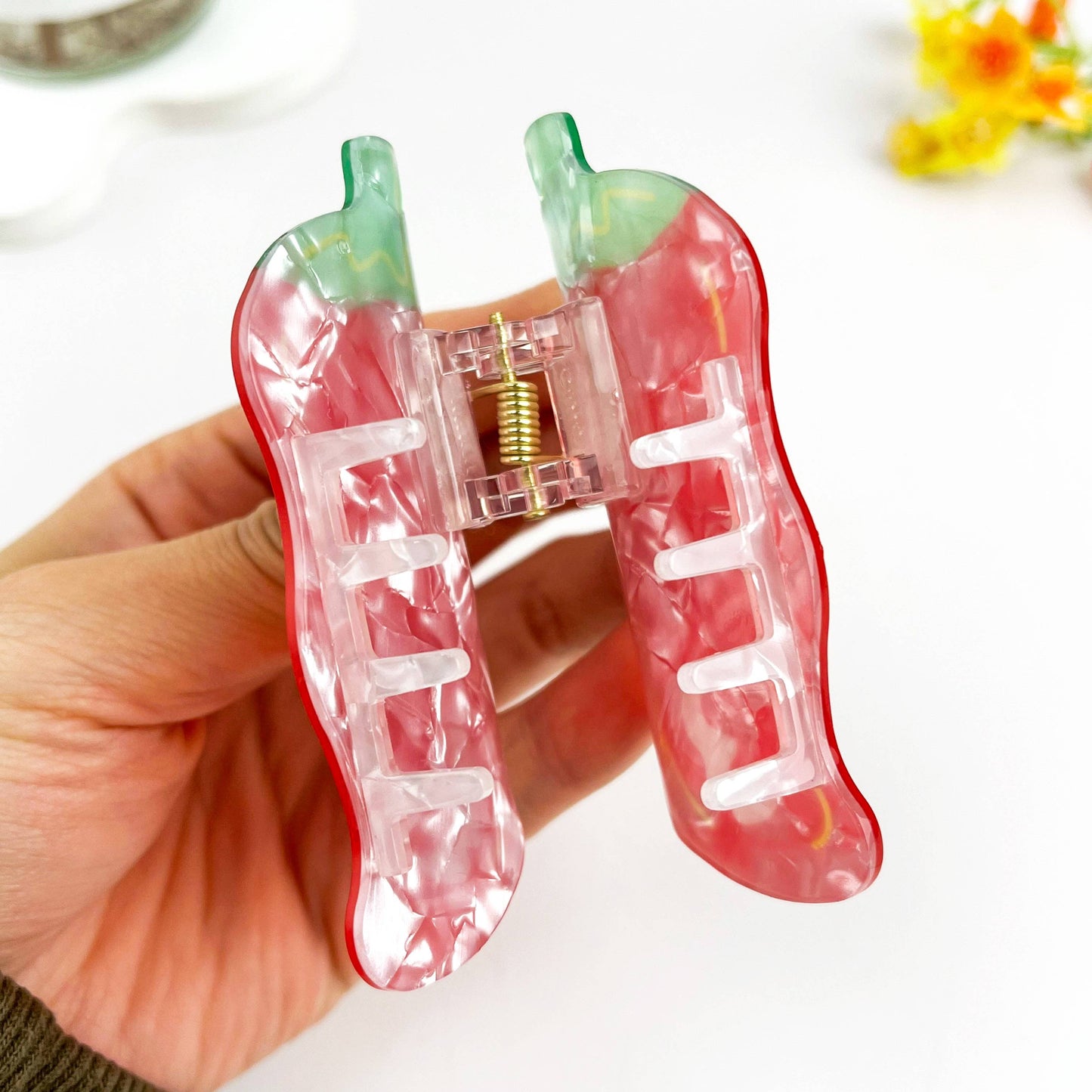 
                  
                    Chili Pepper Hair Claw
                  
                