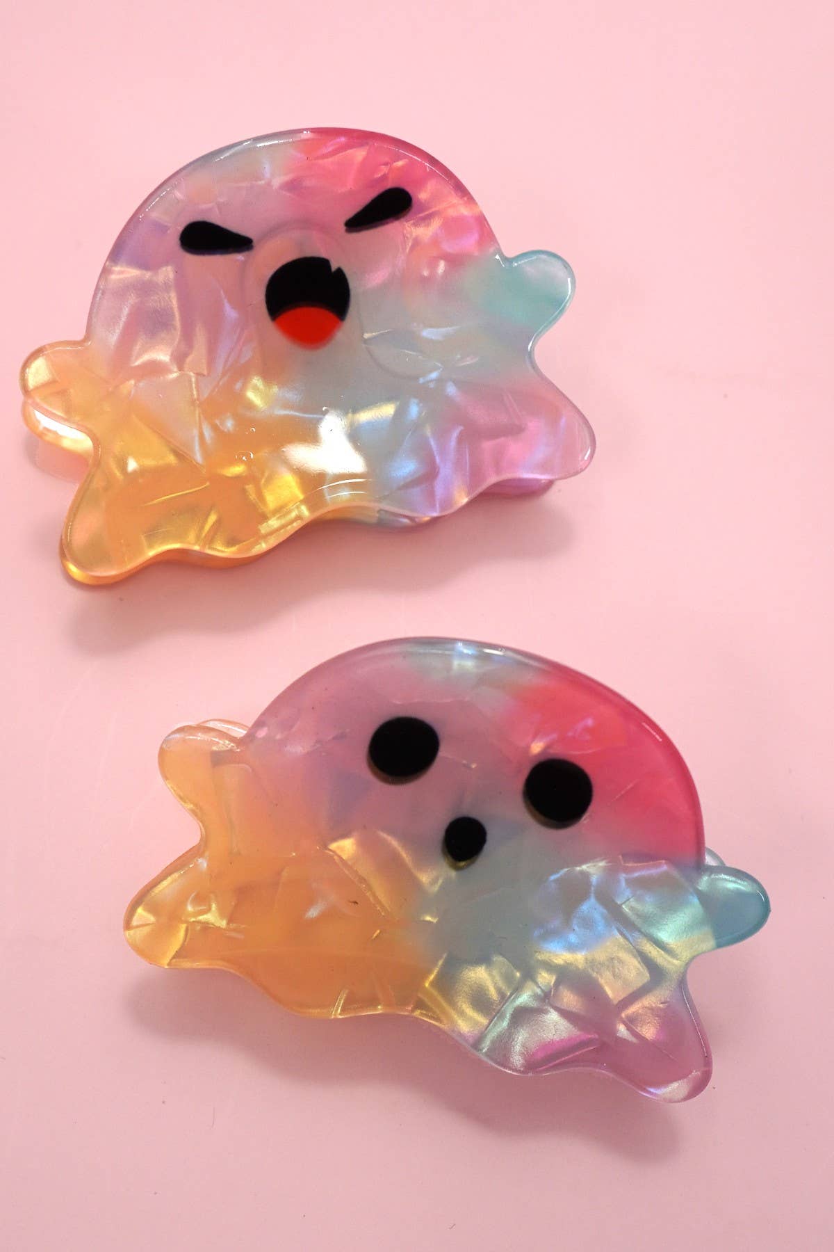 
                  
                    Colorful Pearly Ghost Hair Claw
                  
                