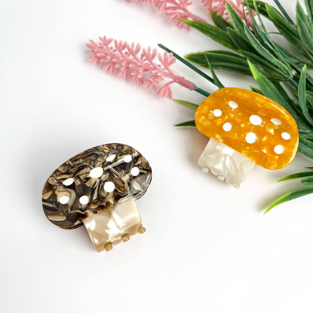 
                  
                    Mushroom Acetate Hair Claw
                  
                