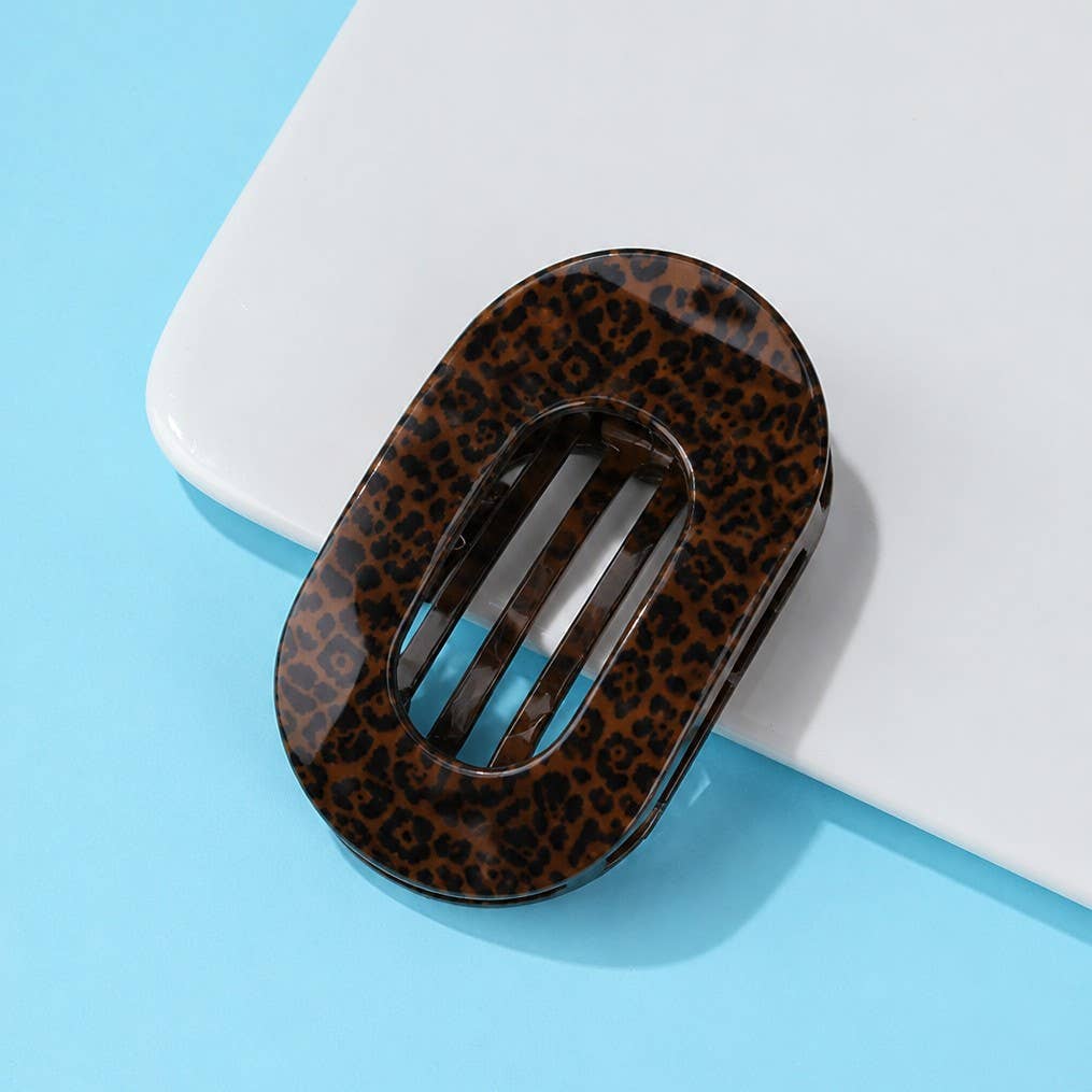 
                  
                    Printed Lay Flat Oval Hair Claws
                  
                