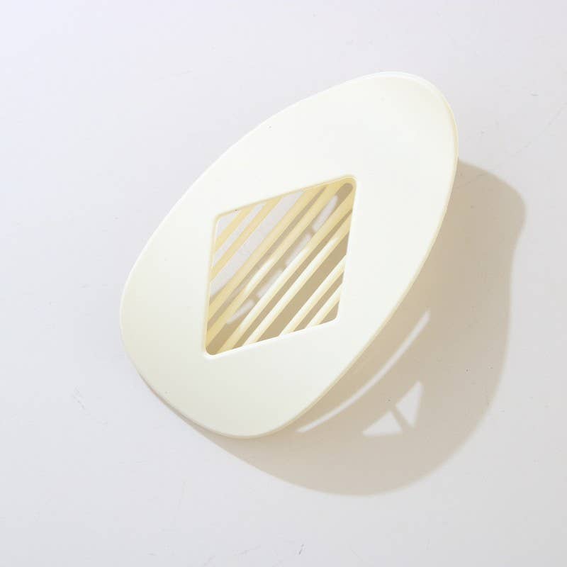 
                  
                    Diamond Cut Out Flat Oval Hair Claw
                  
                