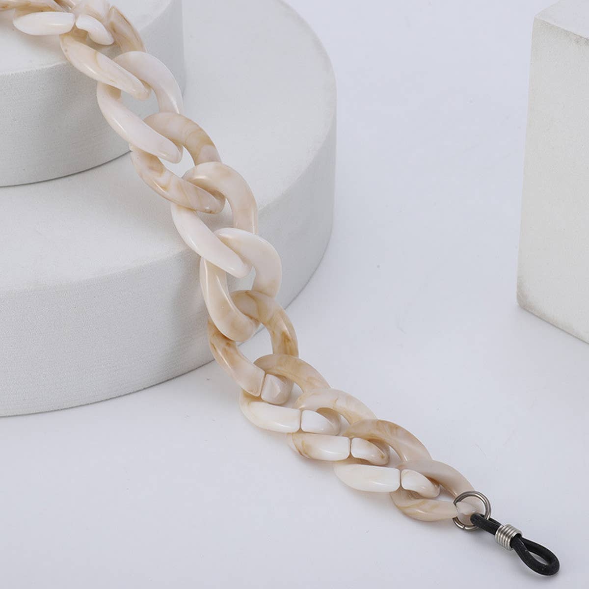 
                  
                    Chunky Eyeglass Chains - Mild
                  
                