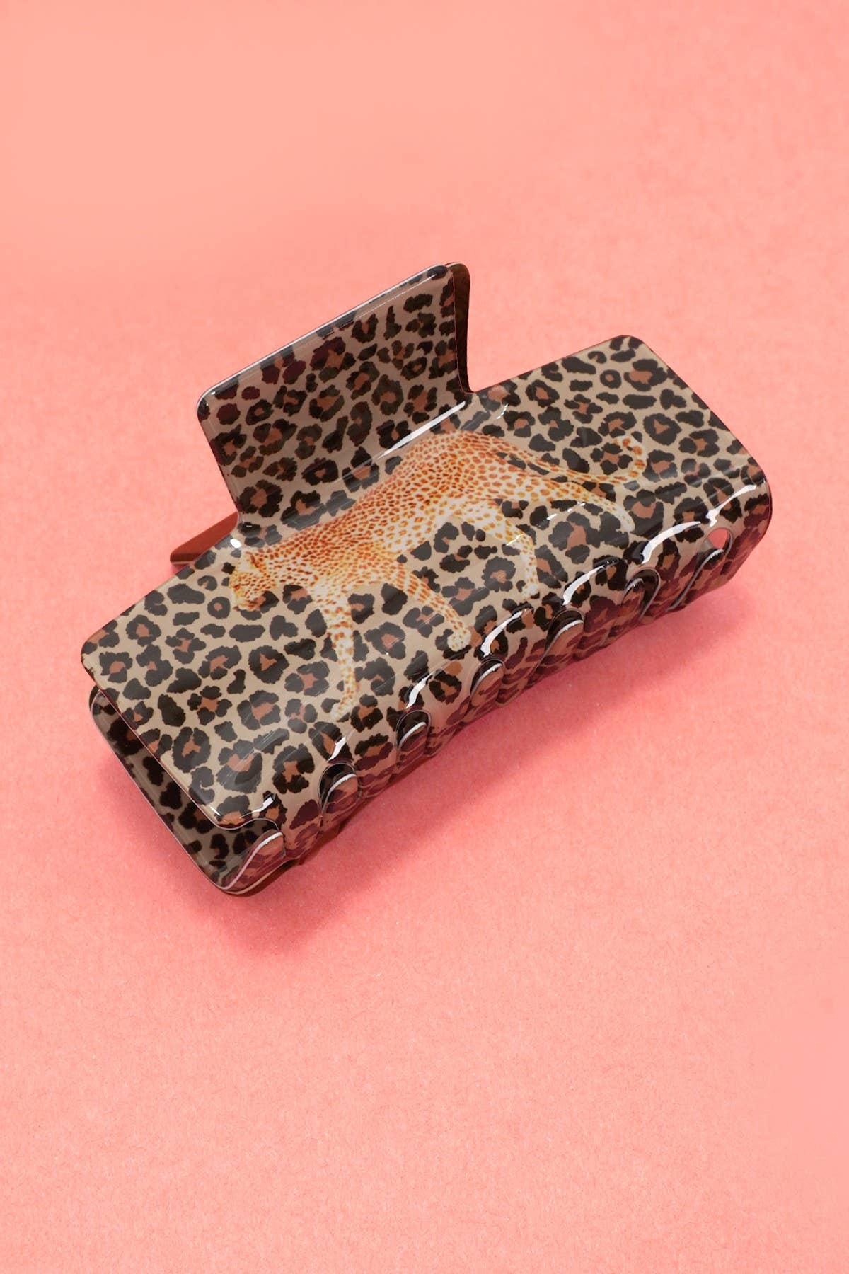 
                  
                    Wild Leopard Hair Claw
                  
                