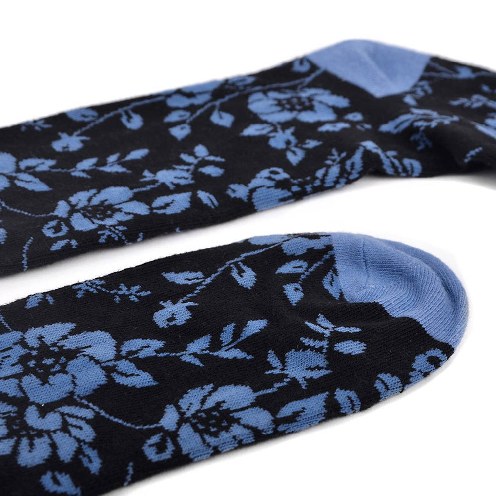 
                  
                    Men's Novelty Socks: Floral
                  
                